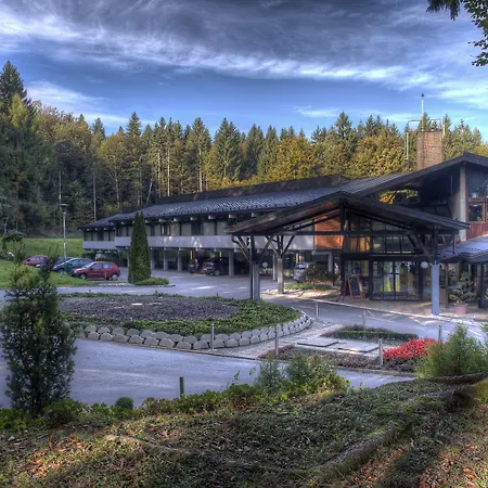 Hotel Grosuplje מלון גרוסופליה